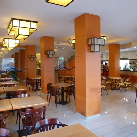 布拉瓦海岸酒店 酒店
